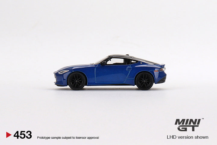 Mini GT 1:64 Nissan Z Performance 2023 Seiran Blue LHD MGT00453 Side