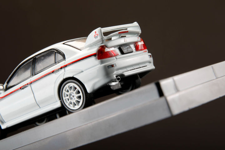 Hobby Japan 1:64 Mitsubishi Lancer GSR Evolution 6 T.M.E CP9A (5 Variant)
