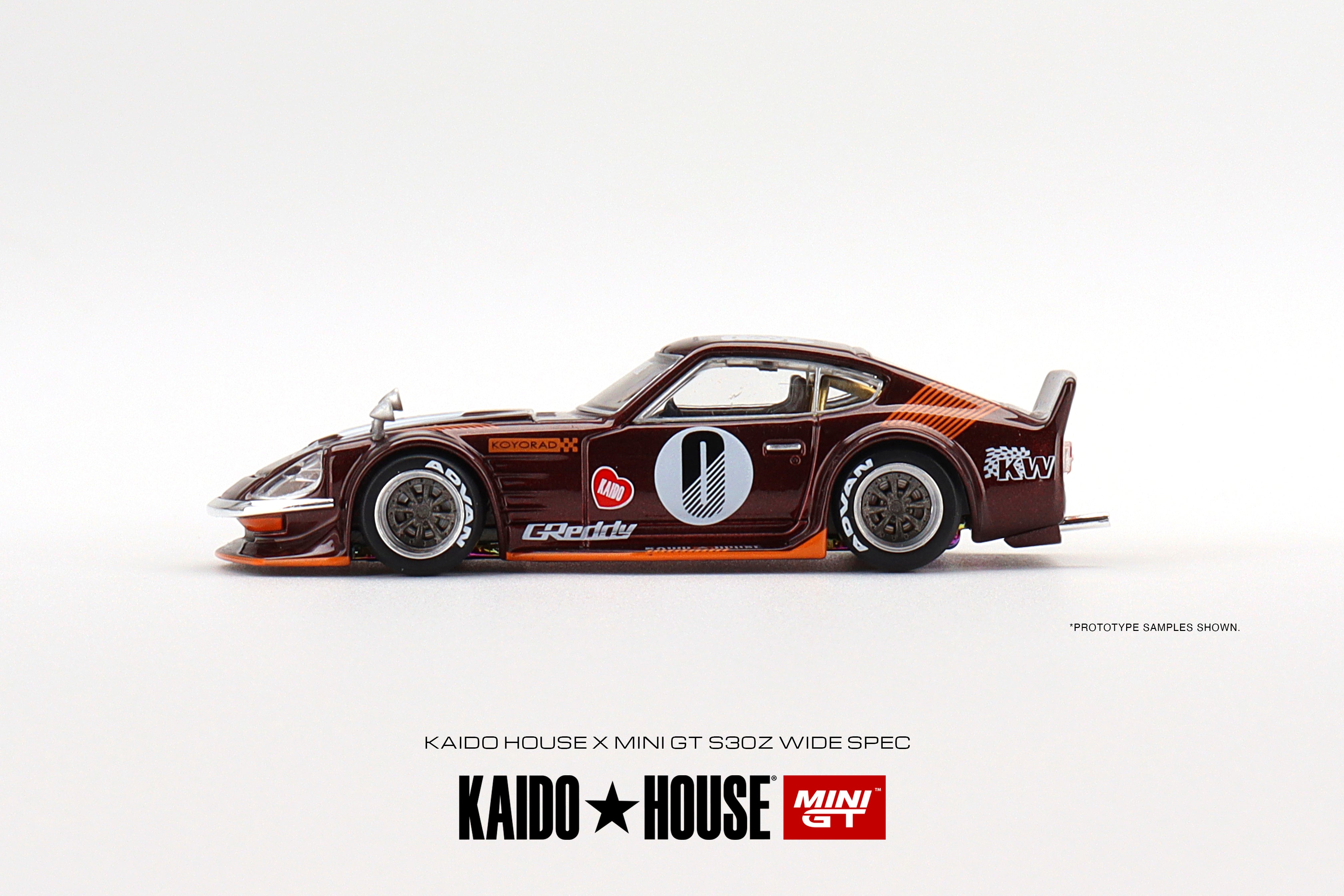 Kaido House + MINIGT 1:64 Datsun KAIDO Fairlady Z RHD Blue