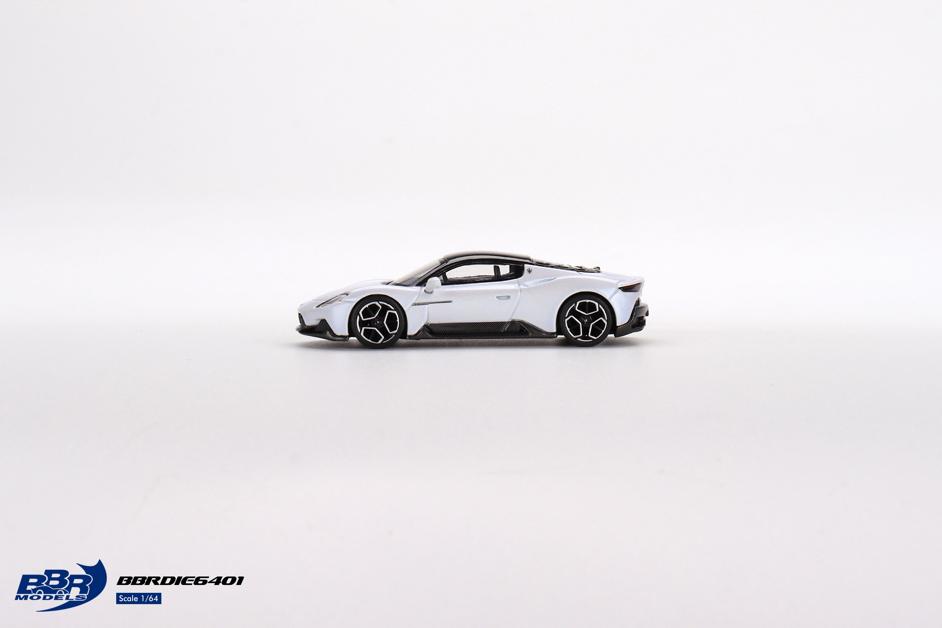BBR 1/64 マセラティ MC20 ビアンコアウダーチェ ミニカーショップグローバル - 1/64 BBR マセラティ MC20 Bianco