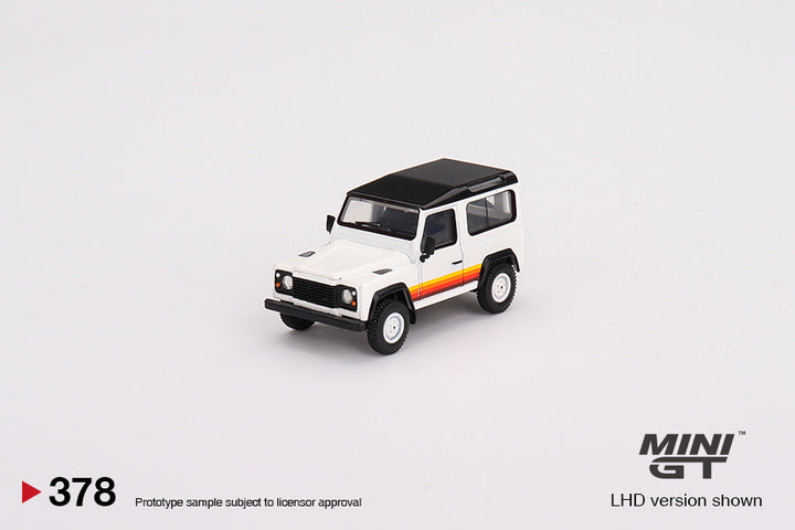 Mini GT 1:64 Land Rover Defender 90 Wagon White MGT00378-L LHD 