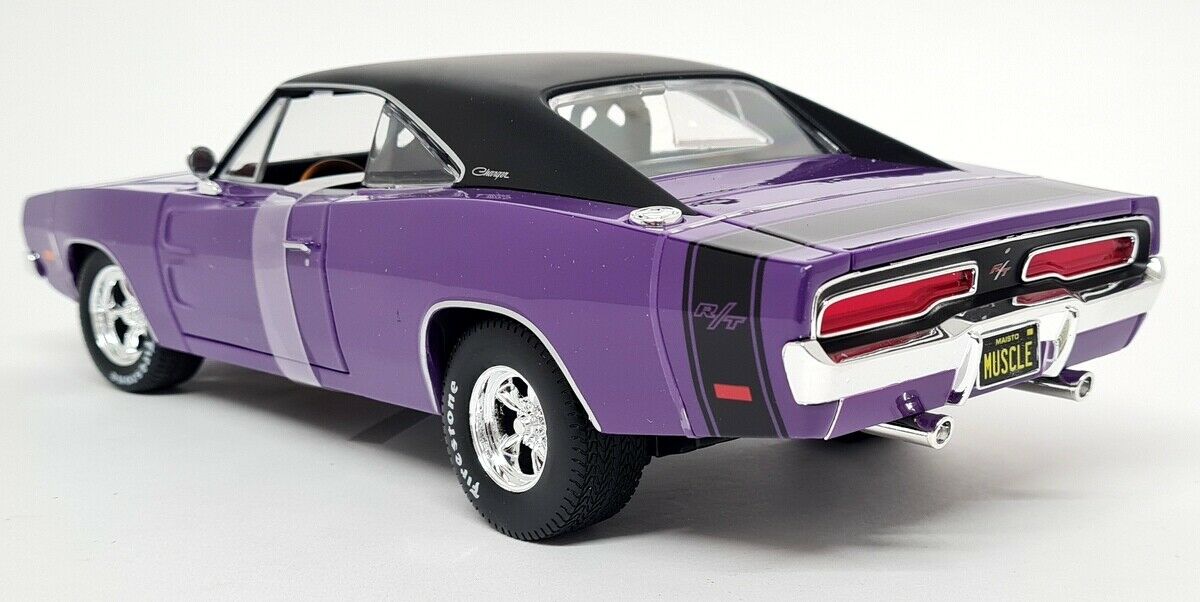 Maisto 1:18 Special Edition 1969 dodge charger R/T purple